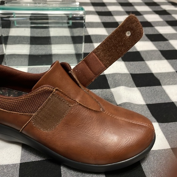 LIKE NEW! Alegria Danni Saddle Brown Vegan Leather Shoes 39/US 9 Slip Resistant - Picture 10 of 14